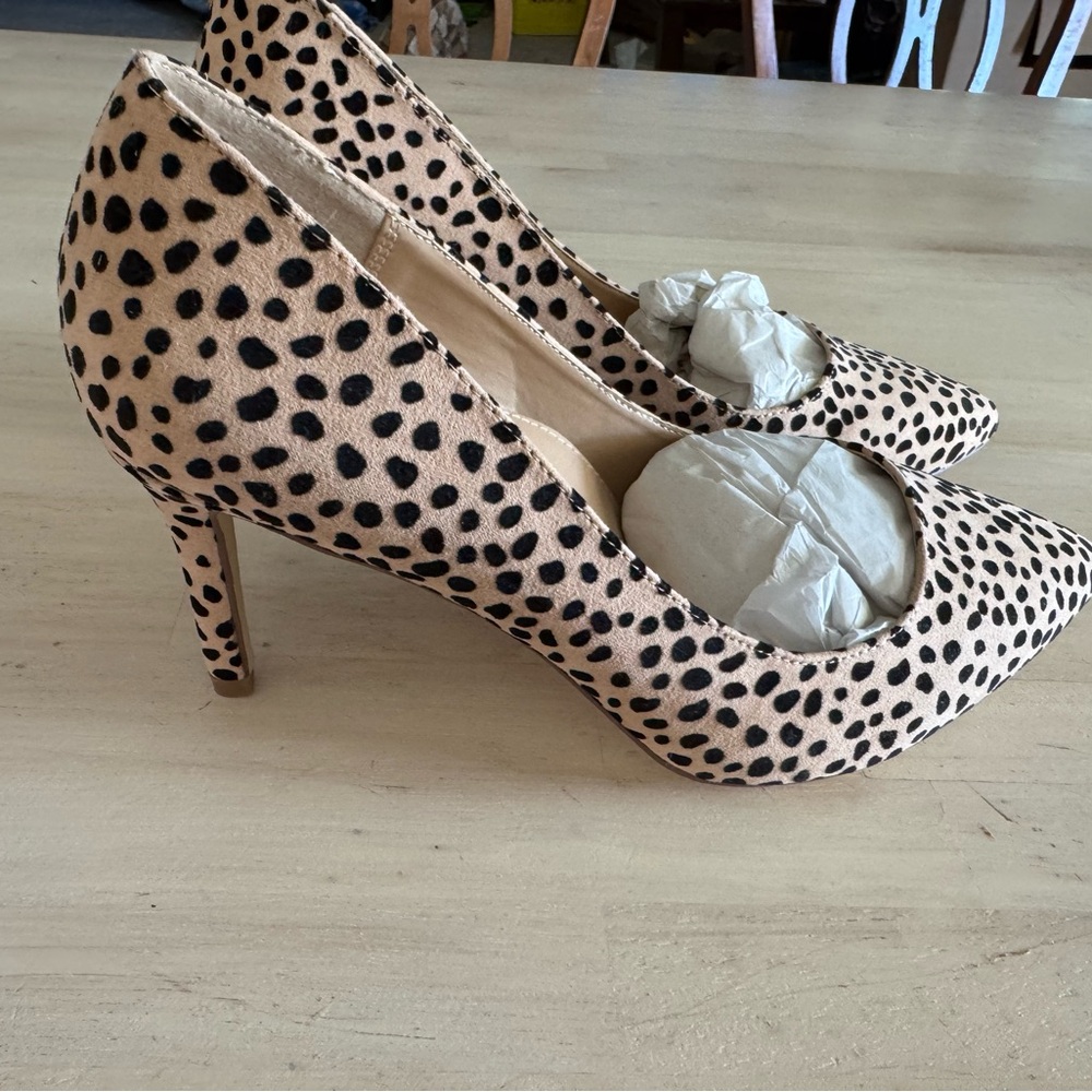 JustFab Black and Tan Stiletto Heels